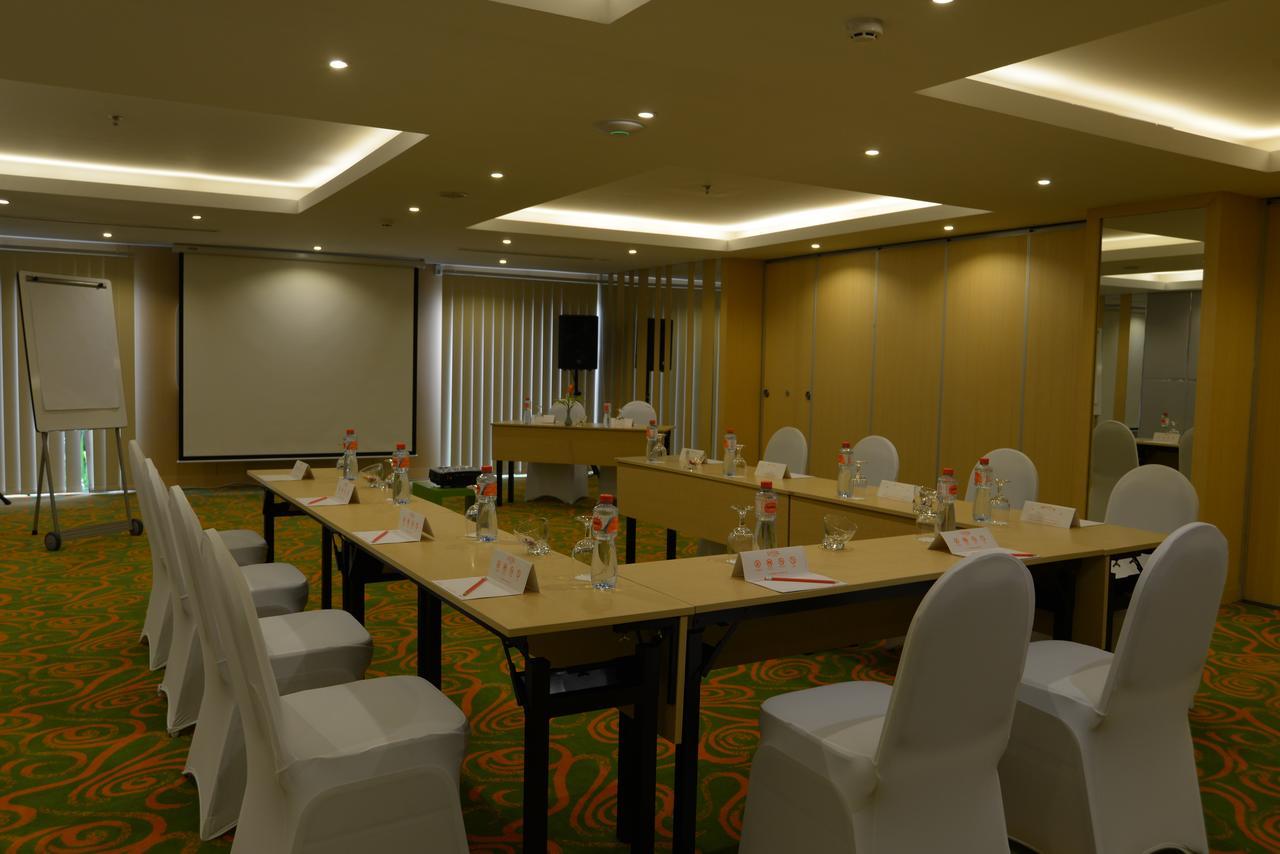 Harris Hotel Kuta Galleria - Bali Zewnętrze zdjęcie