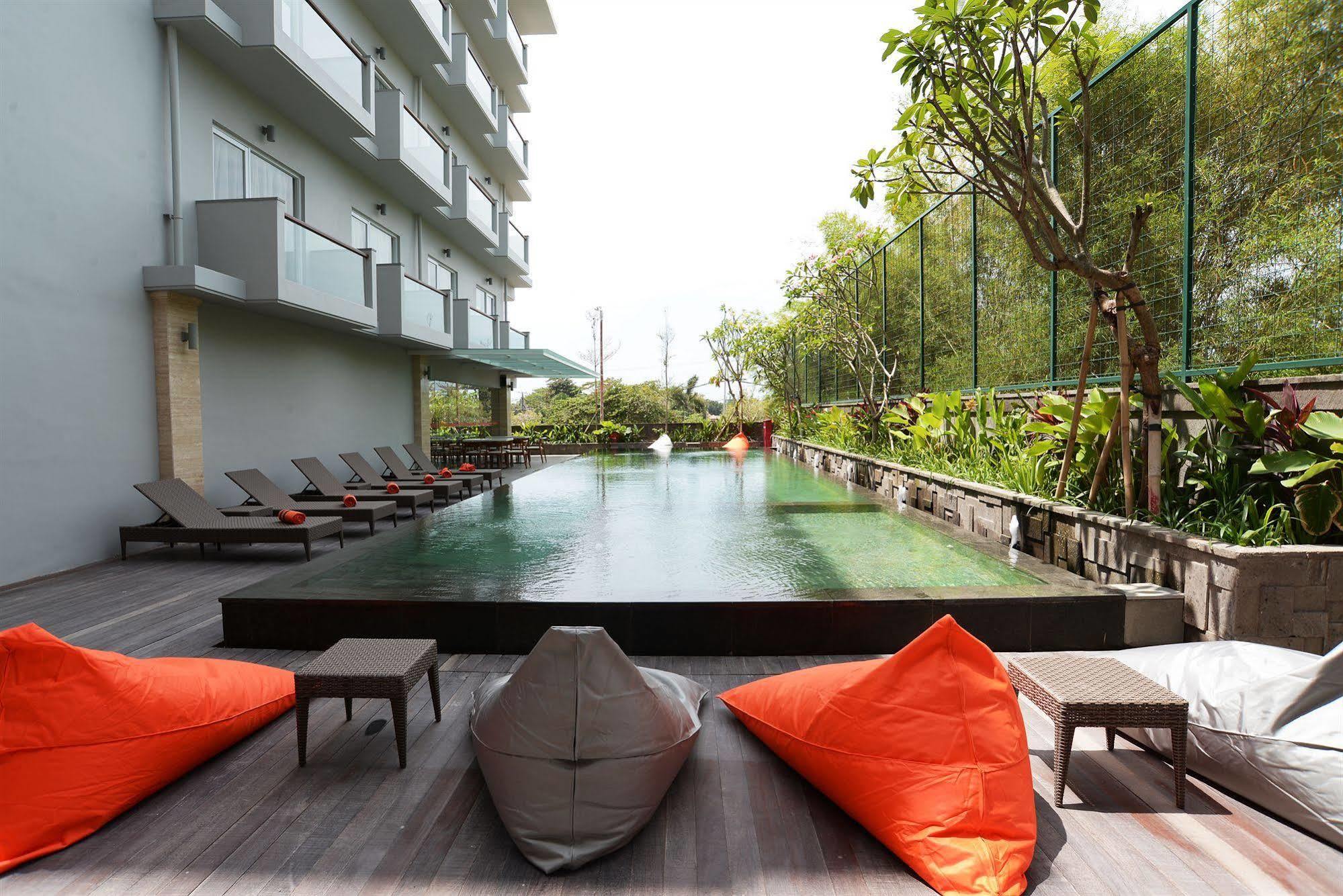Harris Hotel Kuta Galleria - Bali Zewnętrze zdjęcie