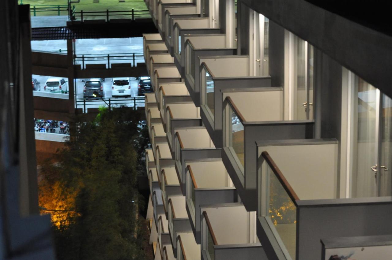 Harris Hotel Kuta Galleria - Bali Zewnętrze zdjęcie